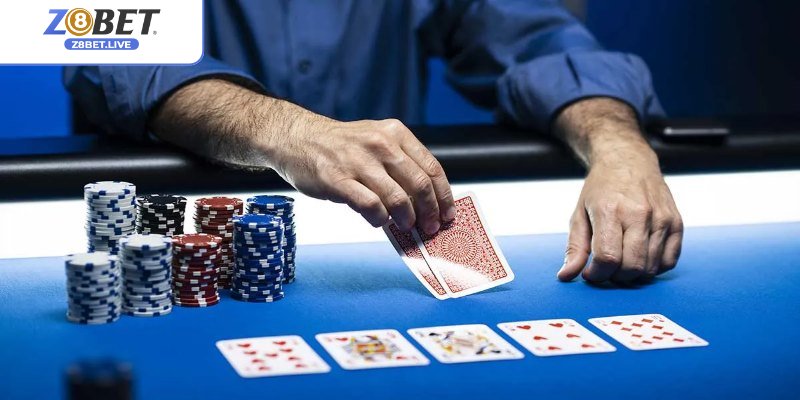 Poker – Cách Chơi Cùng Bí Quyết Thắng Lớn Từ Cao Thủ Hiểu luật, hành động giúp bạn kiểm soát ván bài